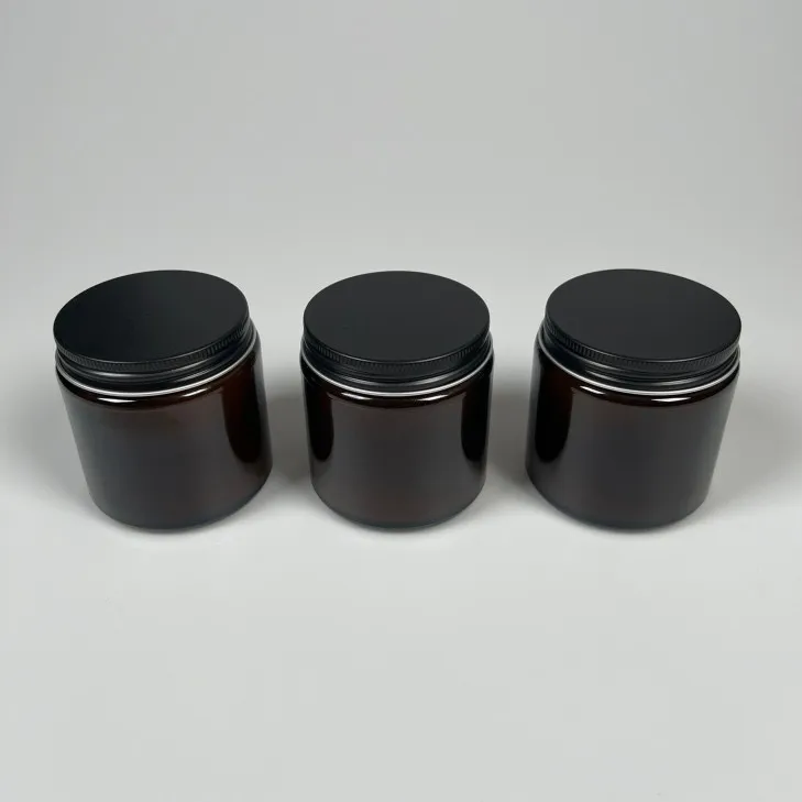 Świeca sojowa zapachowa w szkle brązowym - bawełniany knot 120 ml